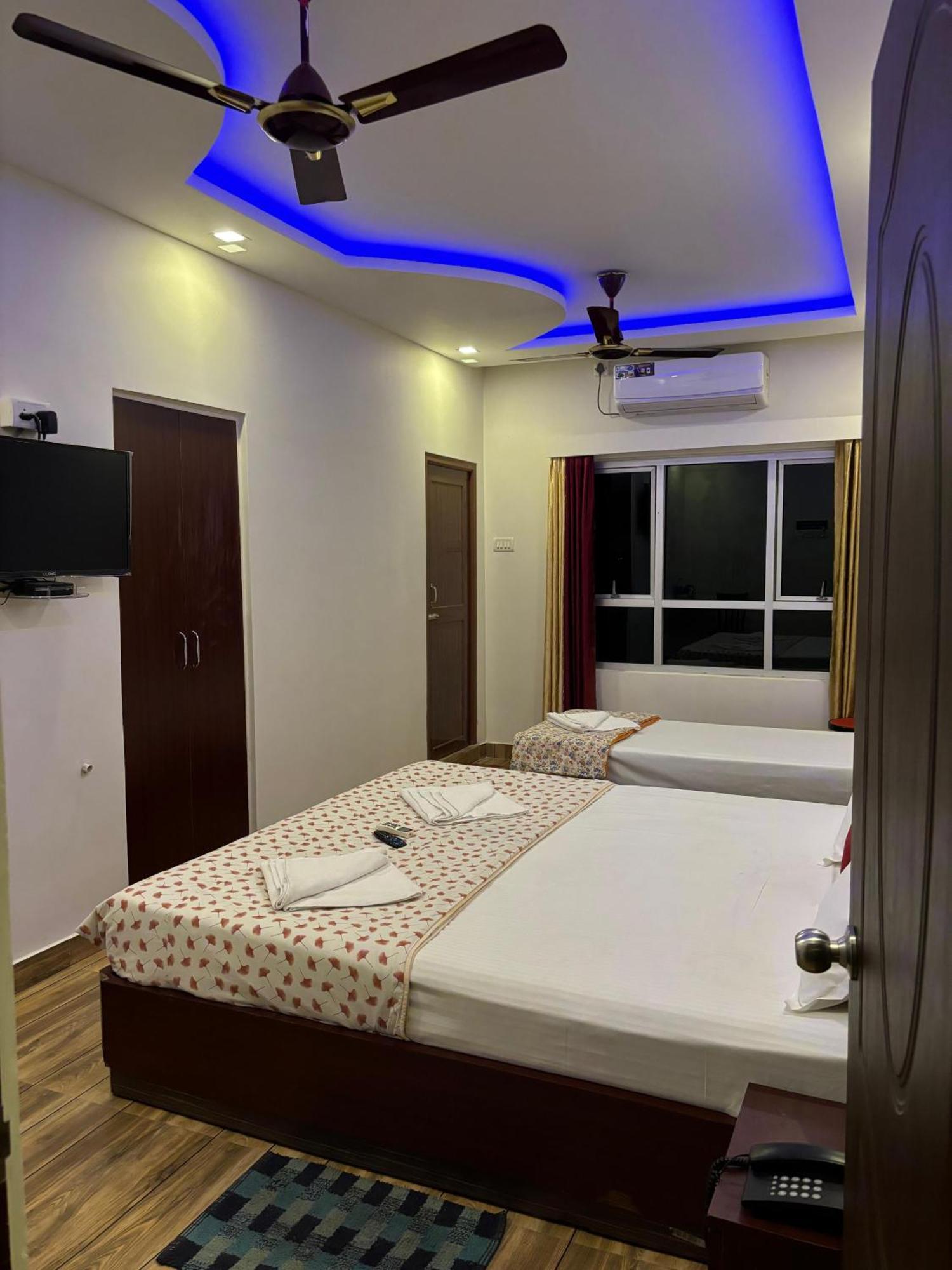 The Tamarind Tree Hotel & Restaurant Shadipur Exterior foto